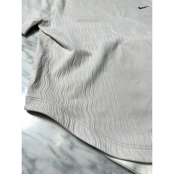 NIKE Women's Dri-FIT ADV Run Division Engineered Running  Jersey top FN2581 104 - Picture 10 of 14